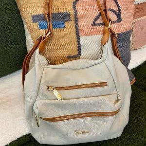 Valentina light gray leather purse. Can turn into a back pack.